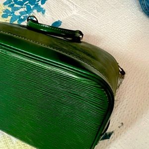 Authentic LV Epi Alma PM